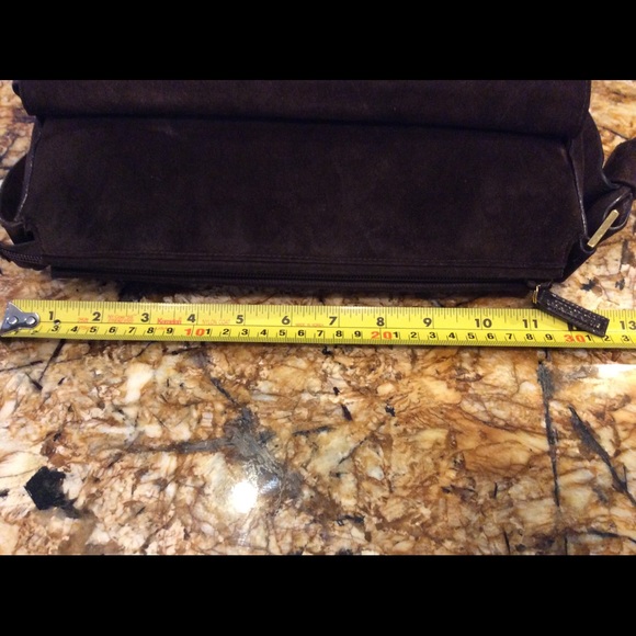 Gucci Suede Shoulder Bag - Picture 11 of 11